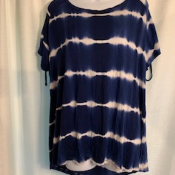French Laundry Tops - 3/$20 French Laundry 1X Tie Dye Top